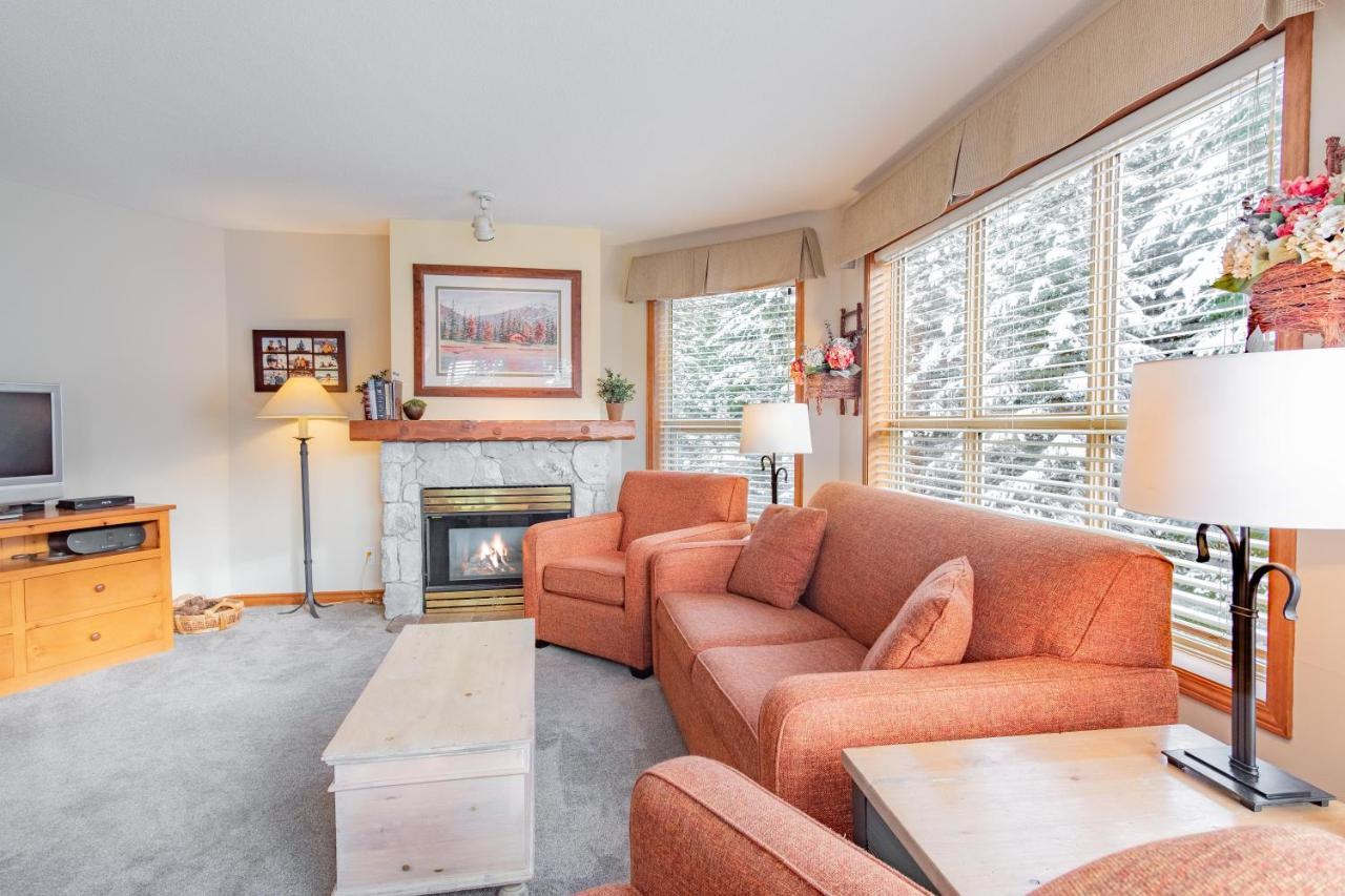 The Best Ski In Ski Out Two Bedroom Condo At Aspens Γουίστλερ Εξωτερικό φωτογραφία