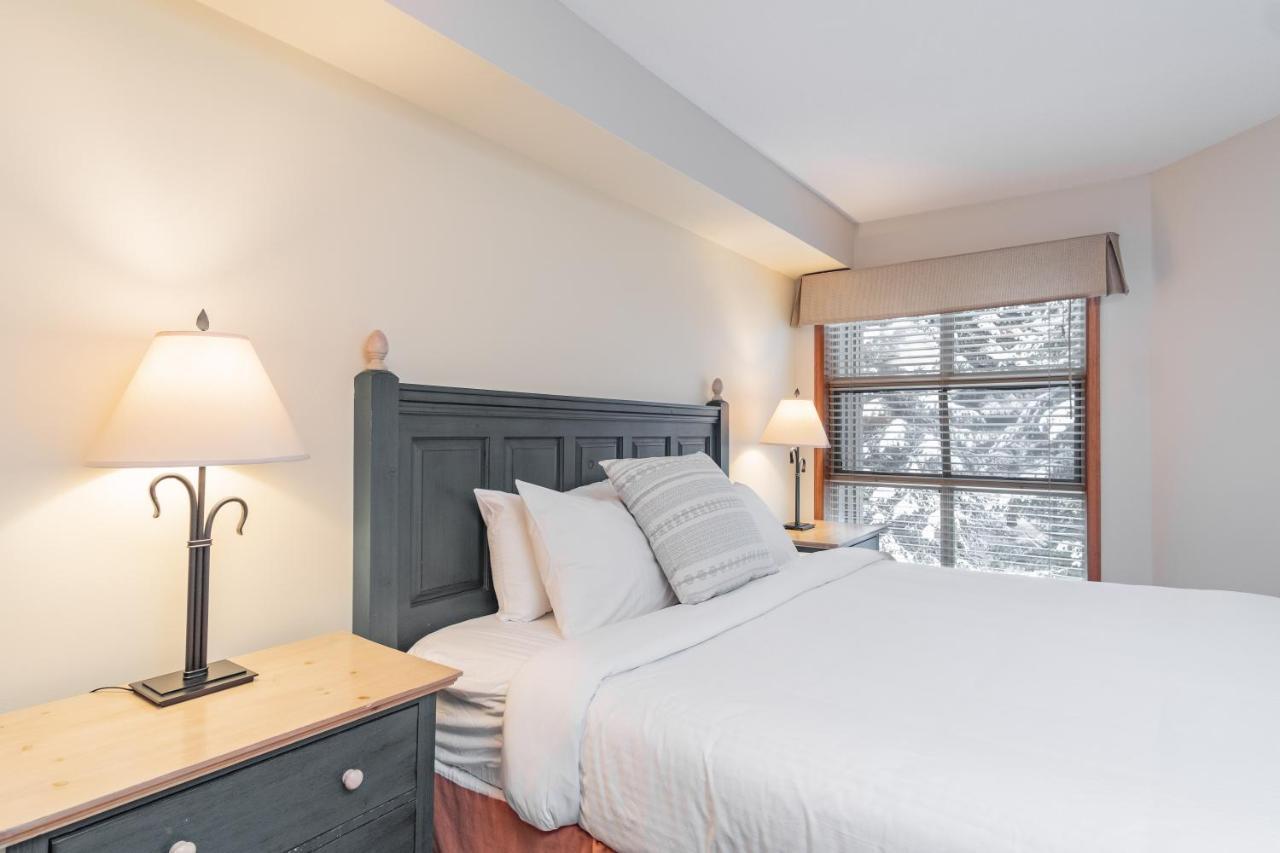 The Best Ski In Ski Out Two Bedroom Condo At Aspens Γουίστλερ Εξωτερικό φωτογραφία
