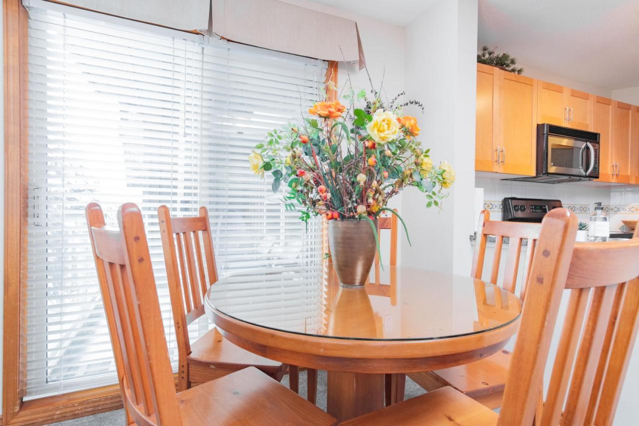 The Best Ski In Ski Out Two Bedroom Condo At Aspens Γουίστλερ Εξωτερικό φωτογραφία